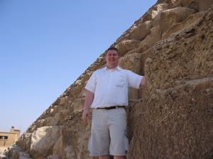 Giza Pyramids - Great Pyramid of Khufu & Jason 4