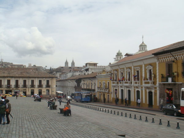 San Francisco Plaza, Quito