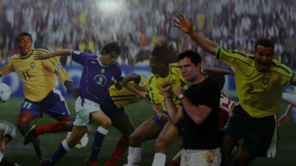 Darian au milieu des joueurs bresiliens - Stade Maracana
