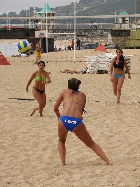 Beach Volleyball / Voleibol en la playa