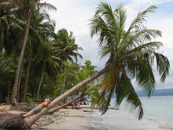Bocas del Toro: Our first Caribbean beach / Nuestra primera playa caribeña