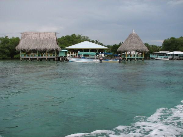 Bocas del Toro: Leaving Coral Cay / Dejando Cayo Coral atrás