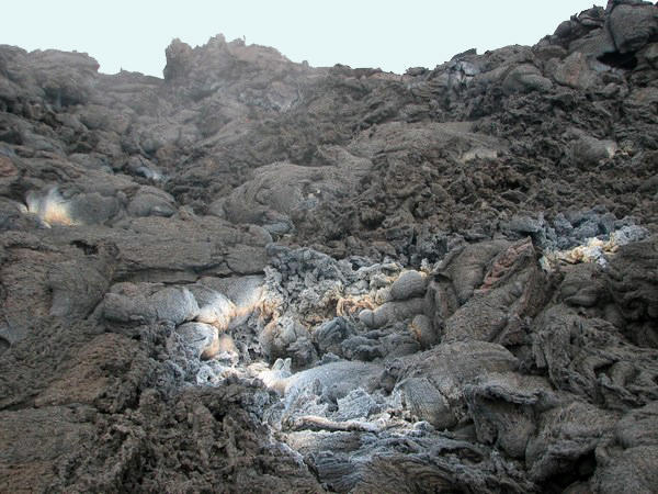 PACAYA: More hardened lava / Más lava endurecida