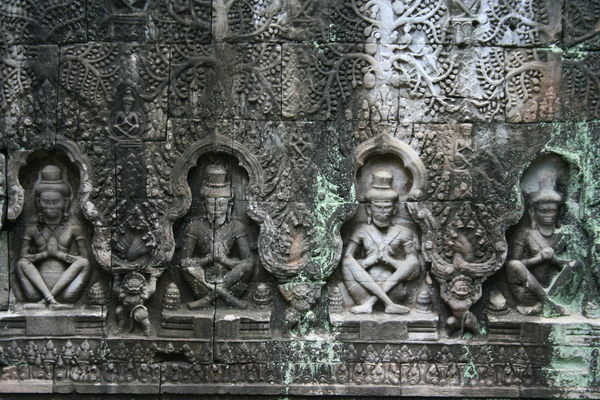 Bas reliefs hindus