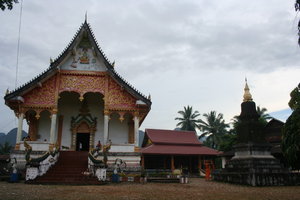 Le temple bouddhiste de Vang Vieng