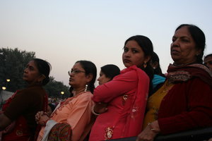 Femmes manifestant a la frontiere indo-pakistannaise
