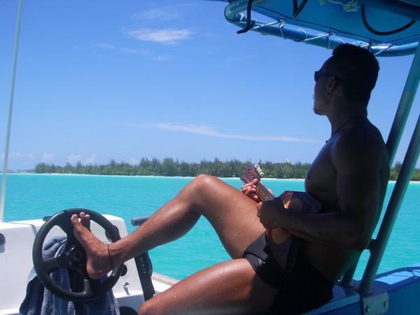 Bora Bora Boatman