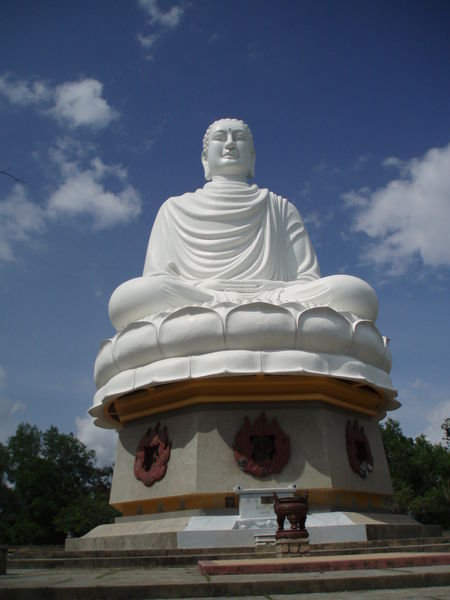 The huge statue of Buddha at Long Son Pagoda