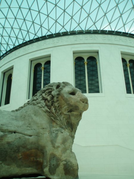 The impressive foyer of the British Museum