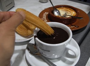 Churro con chocolate