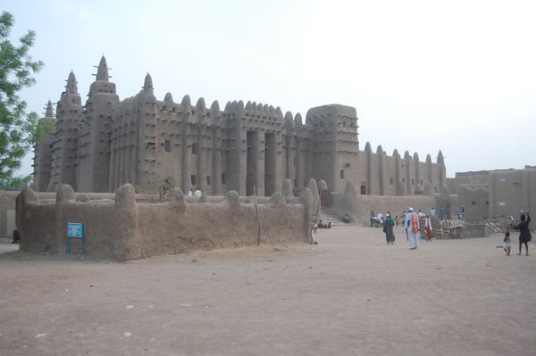 Djenné Mosque Before Market Day