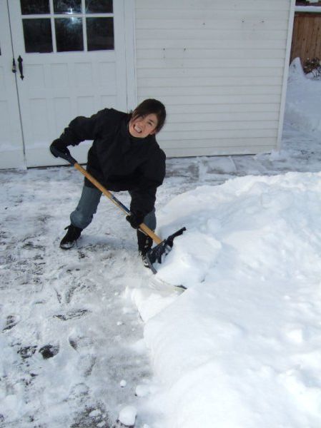 Kozumi shovelling snow 1