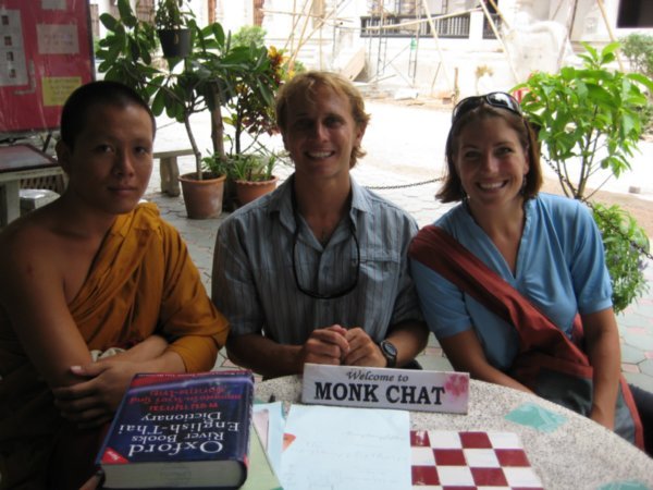 Monk chat at Wat Chang Man
