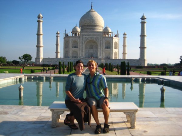 Requisite Taj Mahal Pic 1