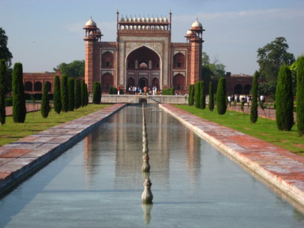 The centerline of the Taj