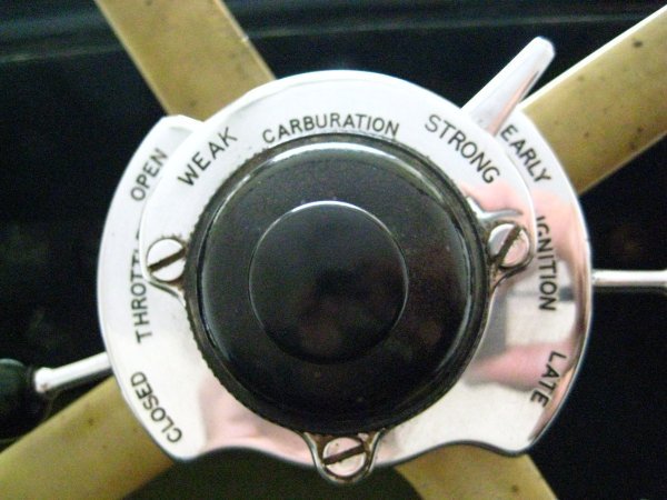 The steering wheel of the Rolls Phantom