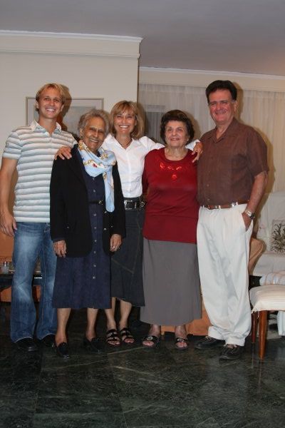 Nico, Yiayia Eleni, Mary, Yiayia Barbara, Lakis