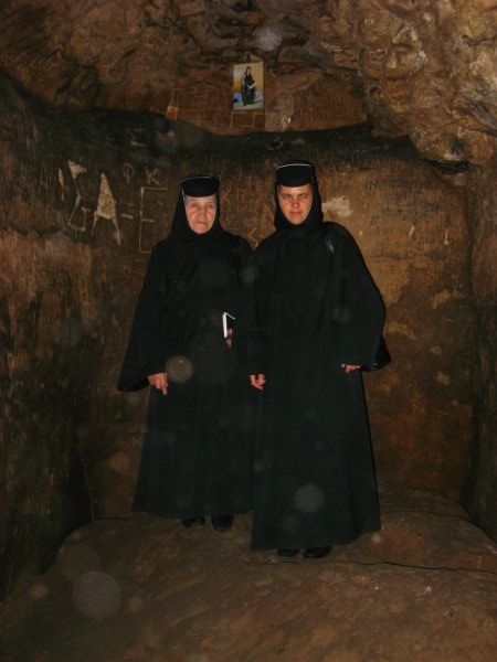 Nuns at St. Gerasimo 's sleeping cave