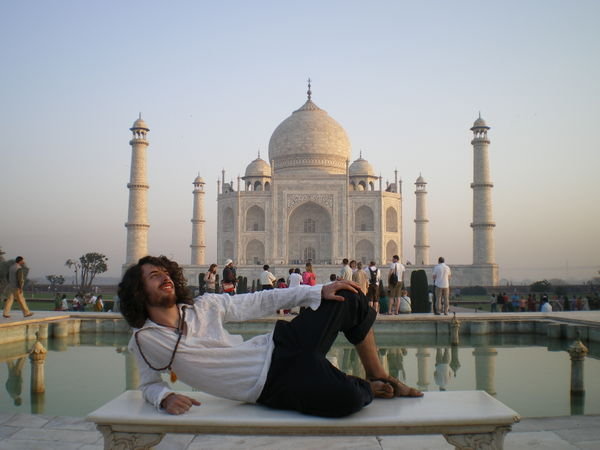 Chilling by the Taj