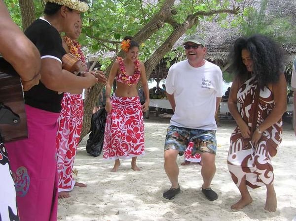 Tahitian Dancing Motu Tapu