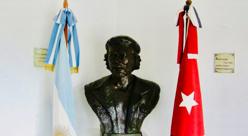 Bust of Che Guevara 