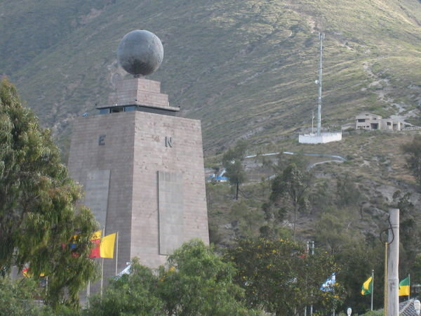 Equator line monument 