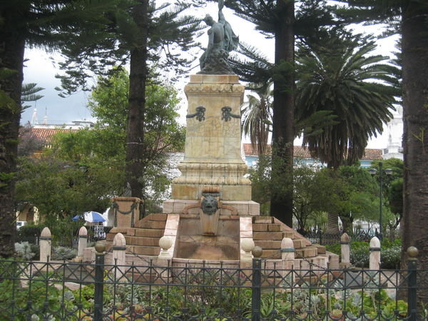 Monument in Parque Calderon