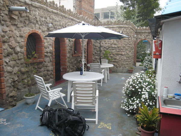 Courtyard of Oasis hostal