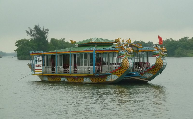 Dragonboat on the Perfume River, Hue