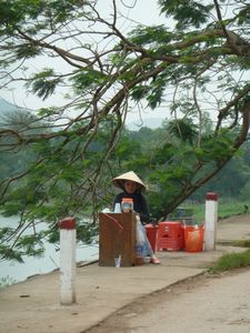 Street seller near the pagoda