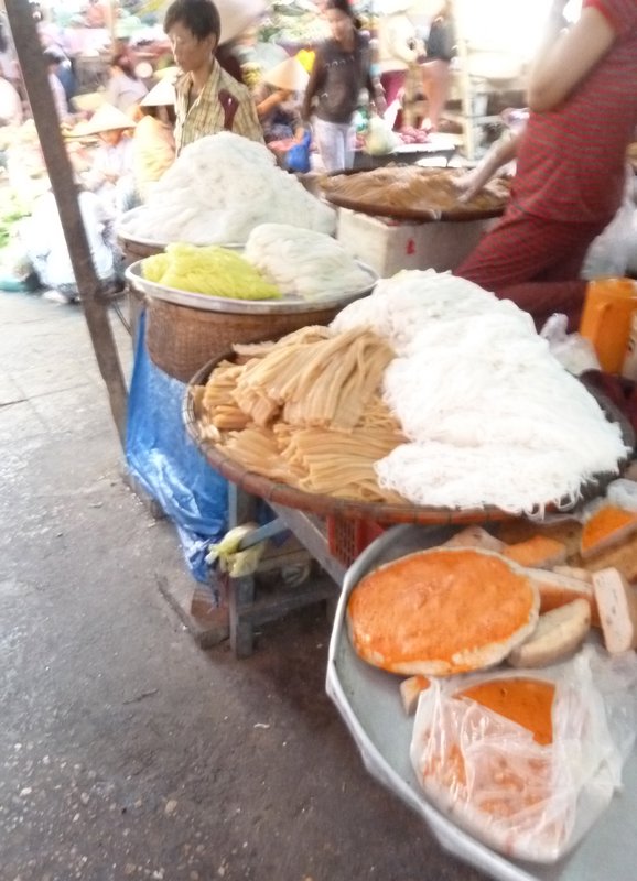 Oodles of noodles at Hoi An market