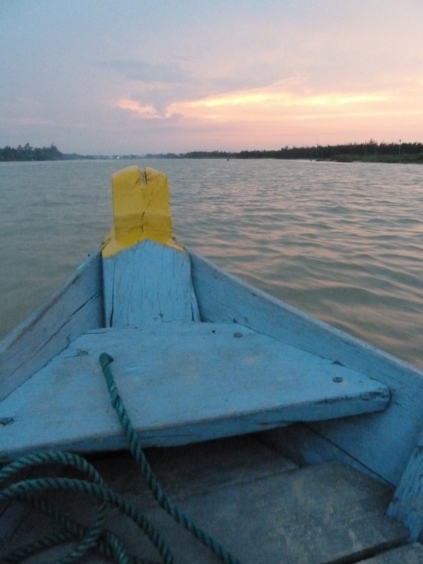 Sunset boat trip back to Hoi An