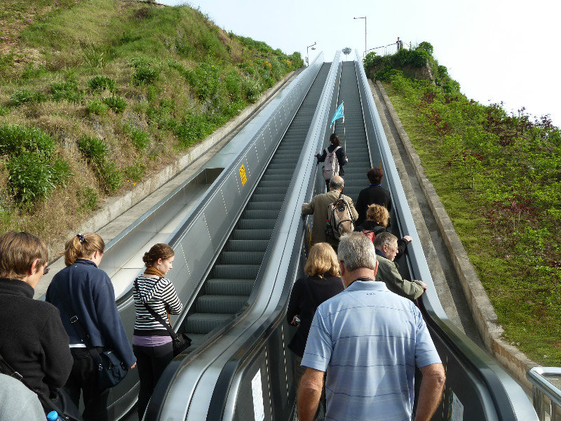 Viewing area up outdoor escalators