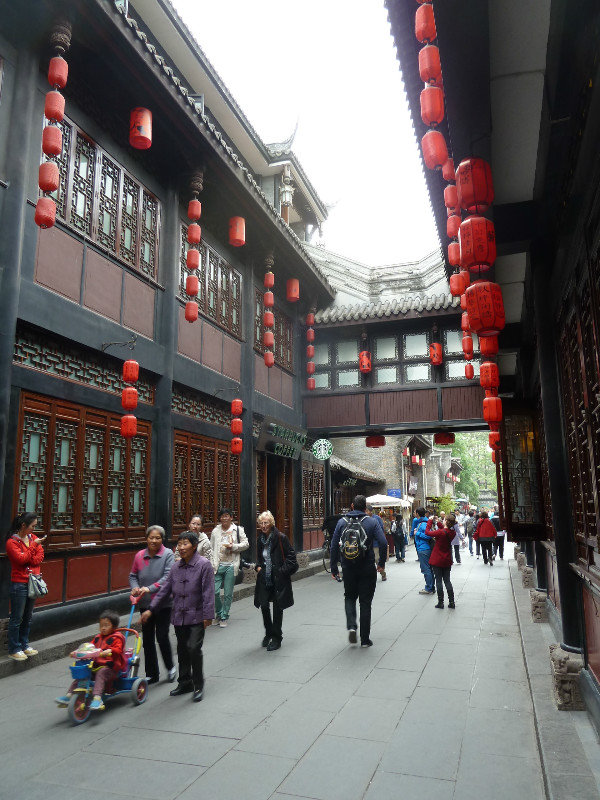 Pretty pedestrianised streets, Chengdu