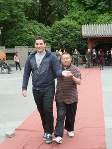 Memorial park, Chengu - Aaron and his buddy on the cat walk