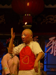 Keep the lamp lit comedy sketch at the Chengdu Cultural Show