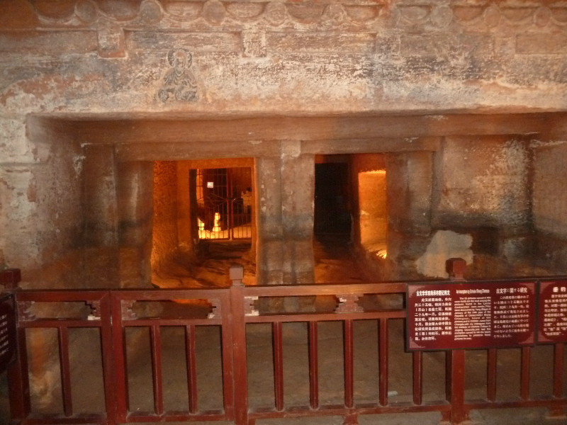 Maho cave tombs