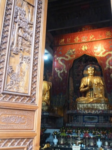 Inside the Buddhist temple at Leshan