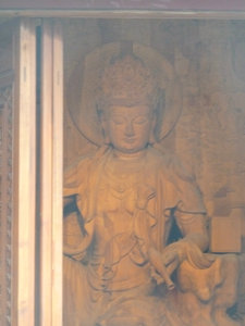 Inside the Buddhist temple at Leshan