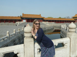 Lottie Let Loose and pratting about in the Forbidden City