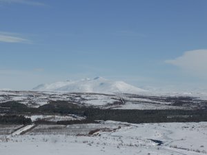 Snowy landscape near the geyser