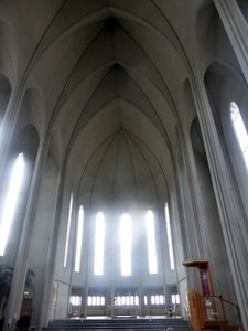 Inside Hallsgrimkirkja