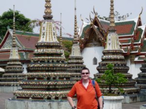 Lorna at Wat Pho