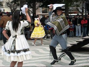 Cueca Dancing