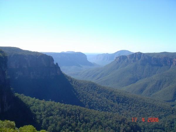 Wow - view from the top of the canyon in the Blue Mountains