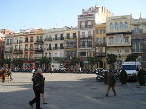 Una Plaza
