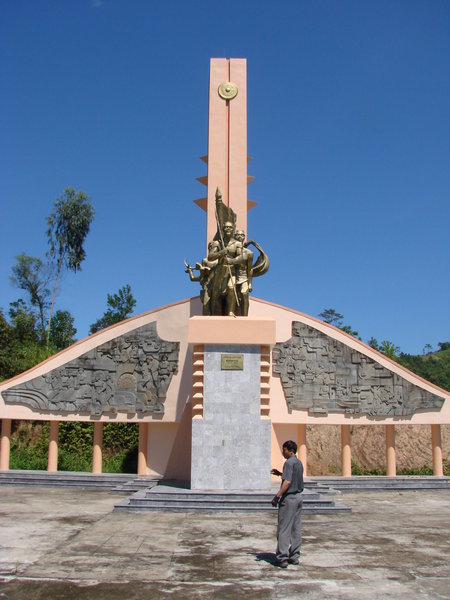 Kham Duc War Monument