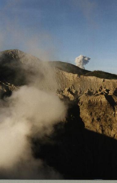 eruption of Mt Semeru