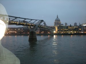 London Millennium Footbridge 