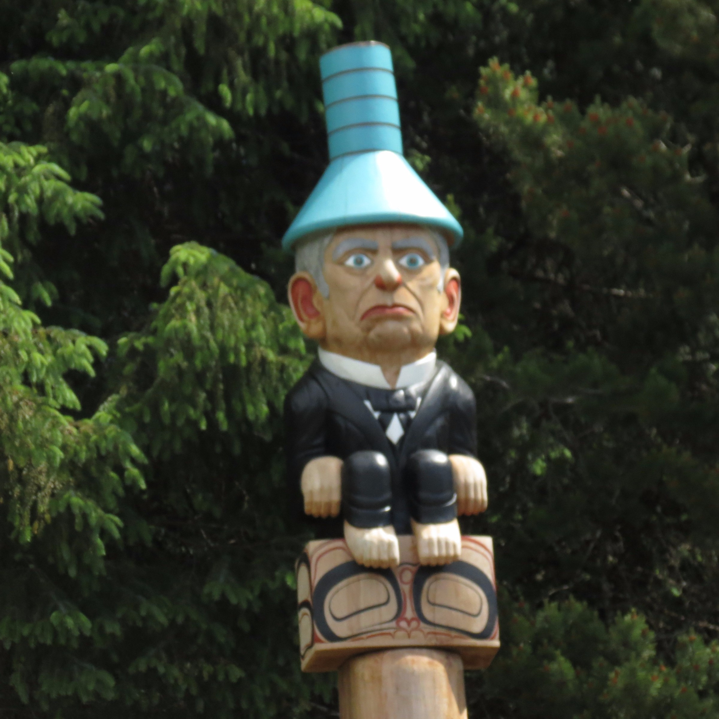 The Steward Shame Totem Pole | Photo